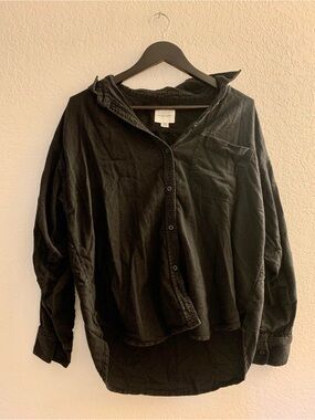 American Eagle Outfitters Black Long-Sleeve Button Shirt